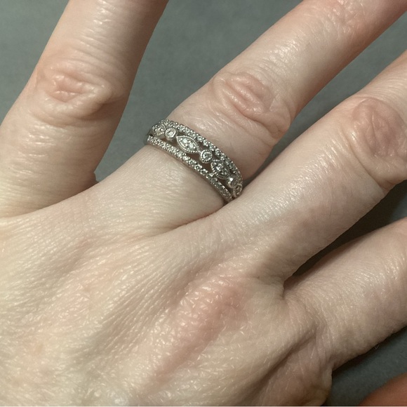 Diamond Ring - Picture 2 of 3